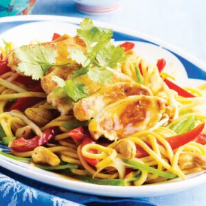 Chicken and cashew chow mein